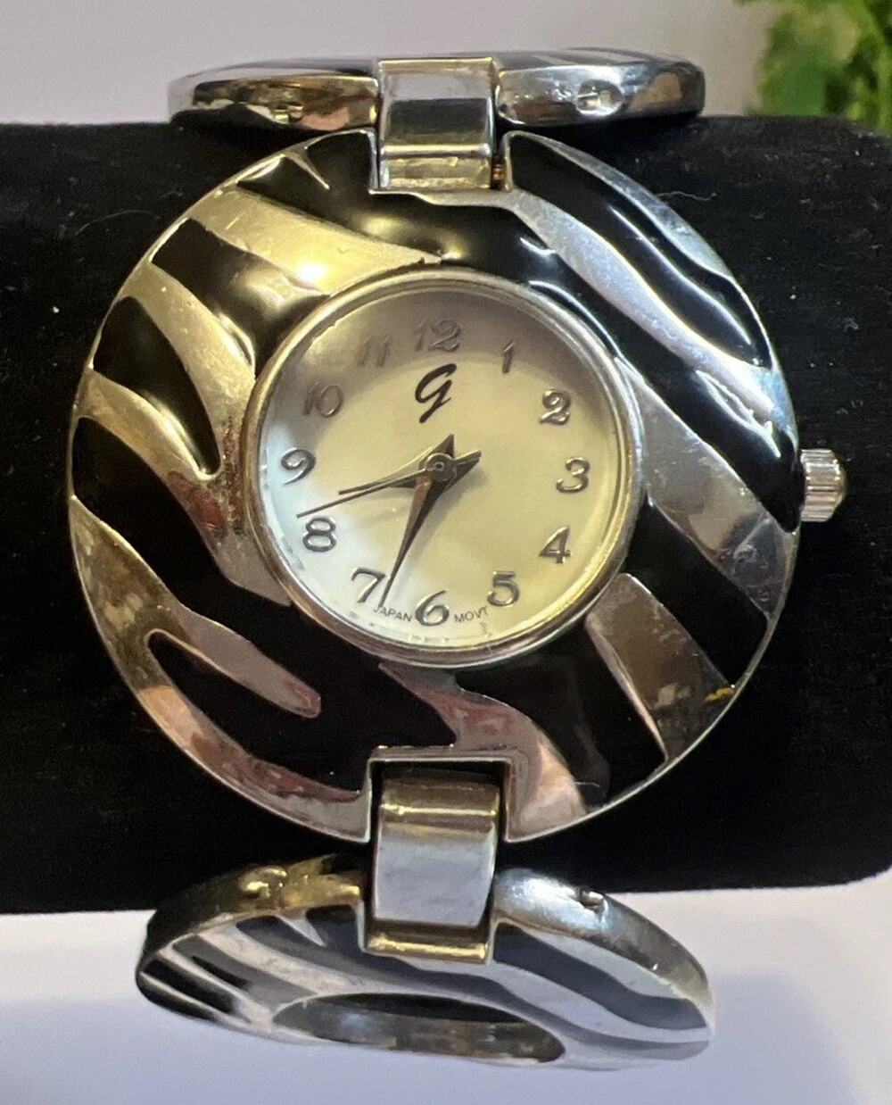 Geneva Silver Tone Leopard Stripe Stainless Steel Watch Working New Battery